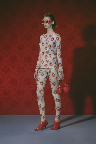 Look 17